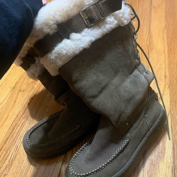 BEARPAW SIREN 1235W Suede Leather Shearling Fur Lace Up Boots Women’s 8 - Picture 9 of 11